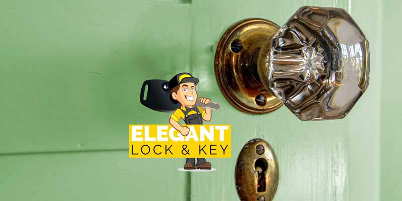 how to replace a doorknob